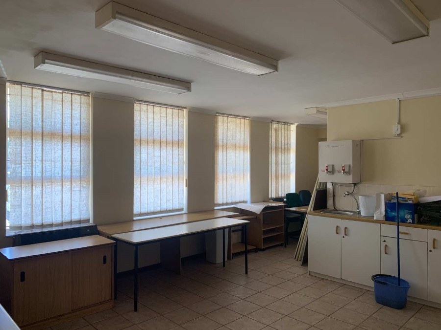 To Let commercial Property for Rent in Pinelands Western Cape